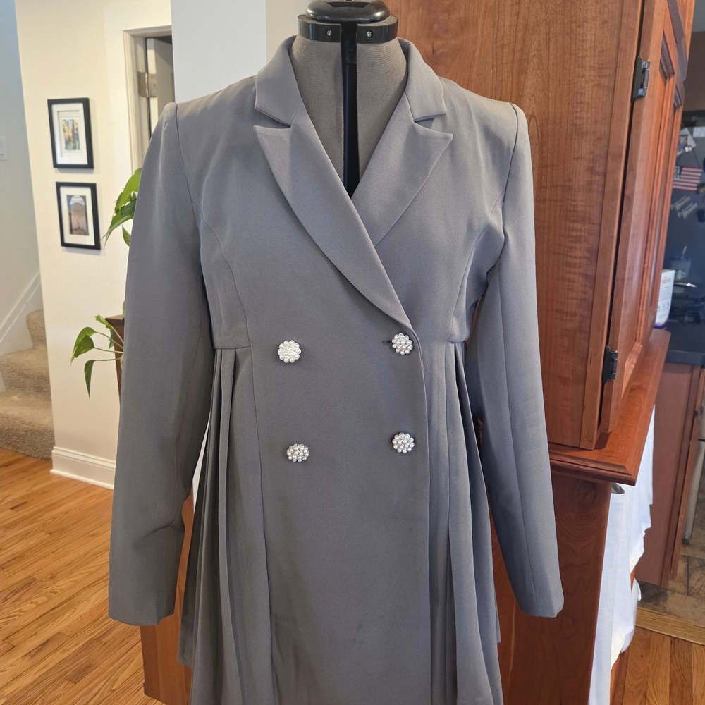 VENUS Gray Blazer with Pearl Buttons